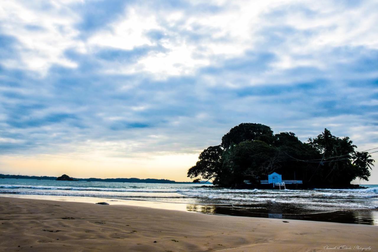 Tenasi Beach Resort Ahangama Dış mekan fotoğraf