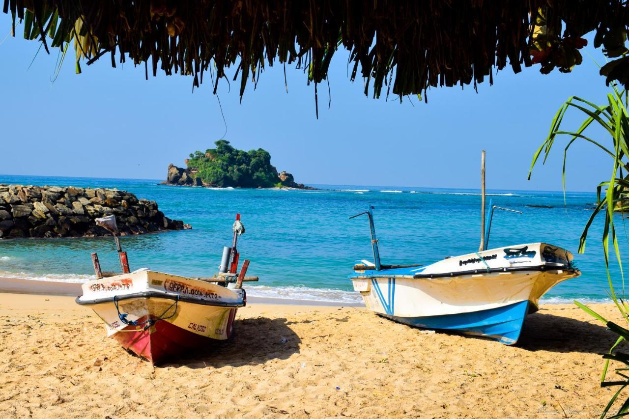 Tenasi Beach Resort Ahangama Dış mekan fotoğraf